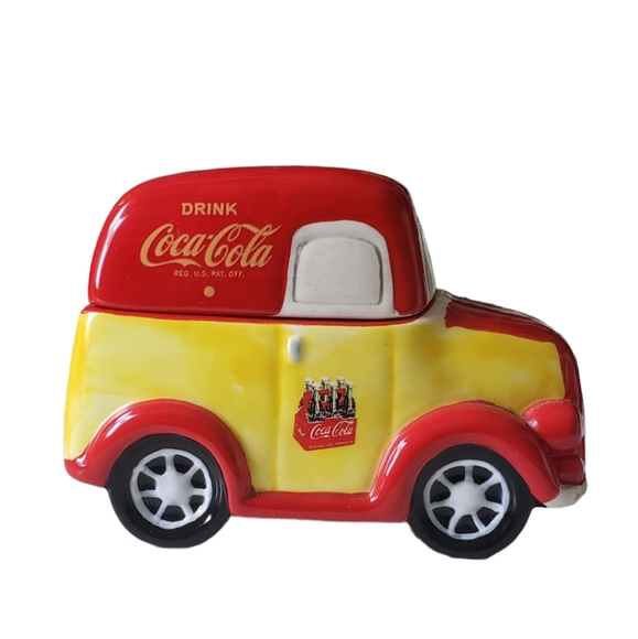 Coca Cola salt n pepper shaker - Picture 1 of 6